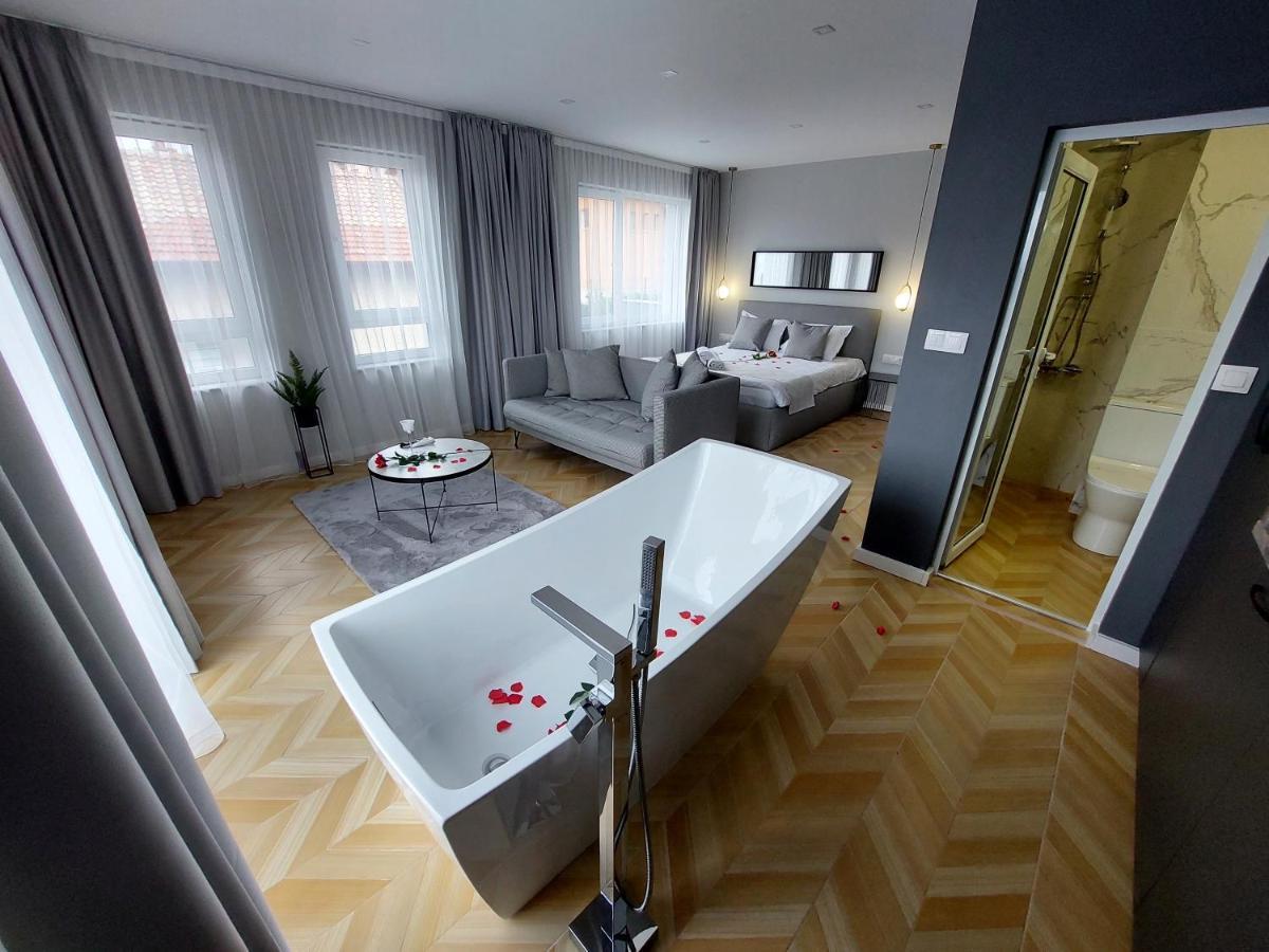 Студио С Вана И Гледка В "The House" С Термална Зона Βέλινγκραντ Εξωτερικό φωτογραφία